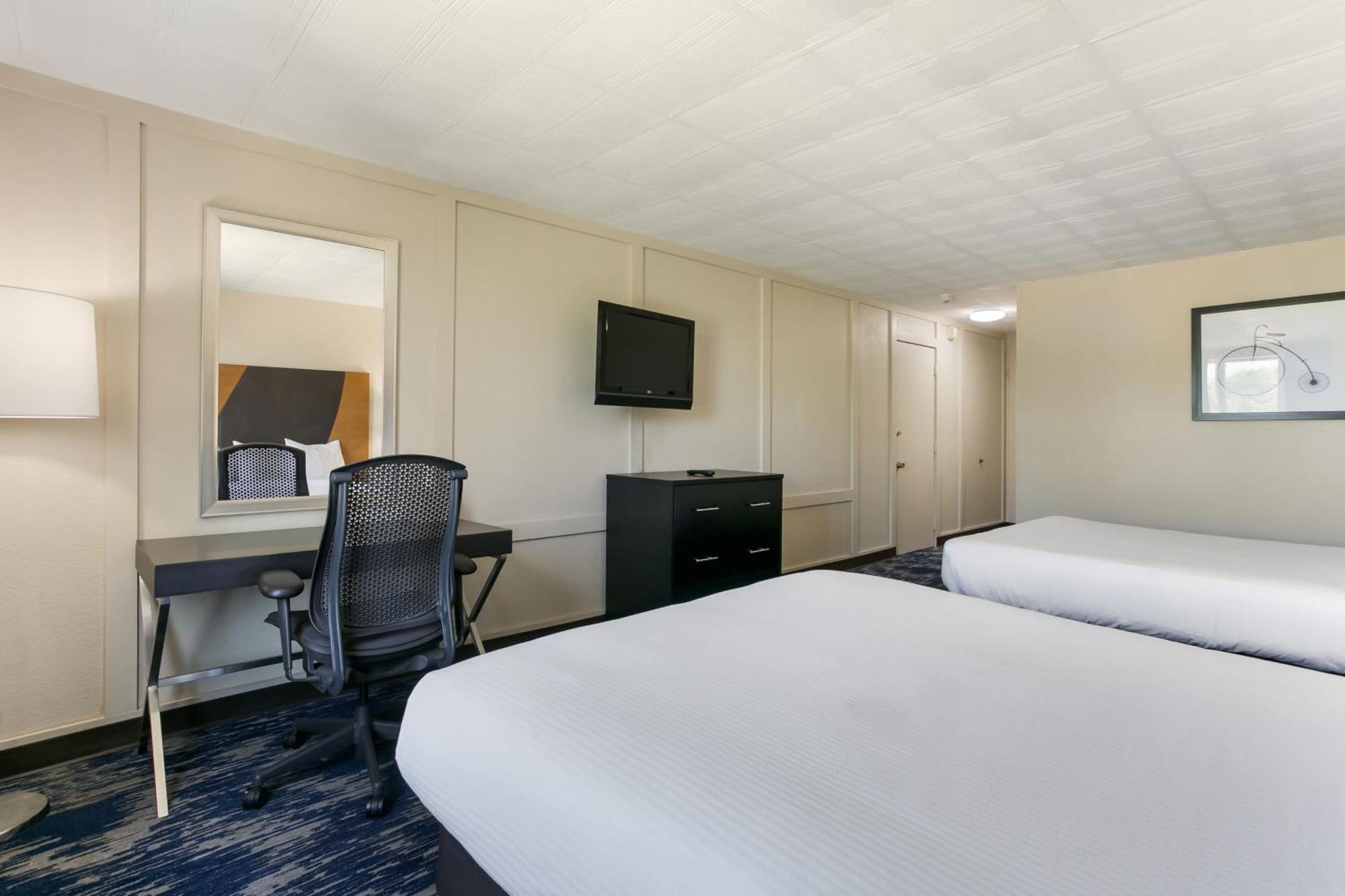 Deluxe Room Two Queen Beds