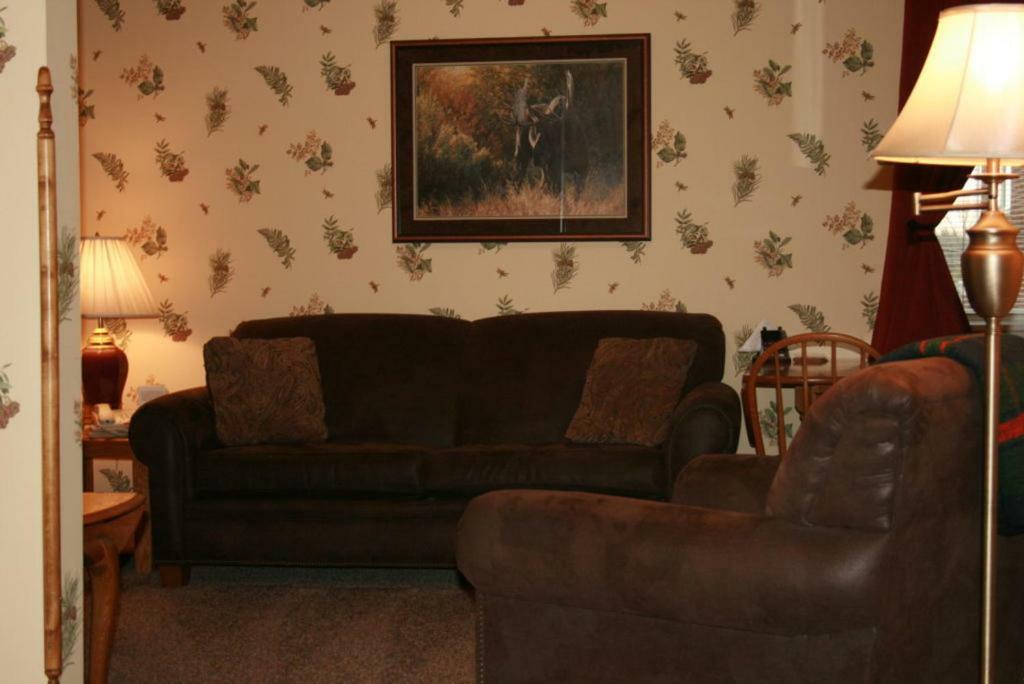 Queen Suite,779782509:JPEG